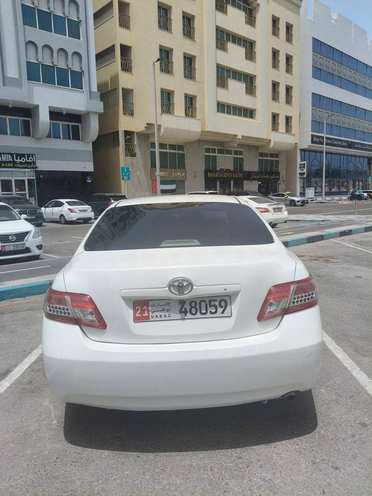 2011 Toyota Camry thumbnail 4