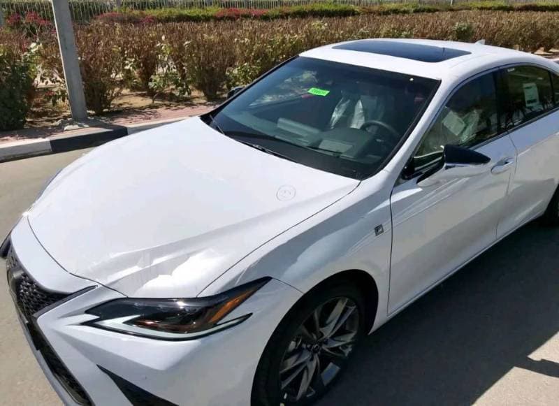 2021 Lexus ES