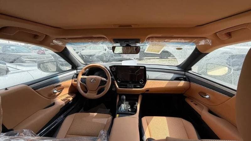 2026 Lexus ES 350 thumbnail 2