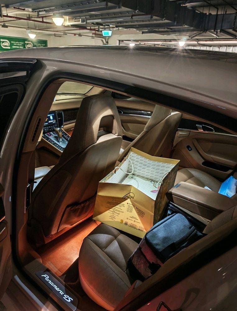 2010 Porsche Panamera thumbnail 2
