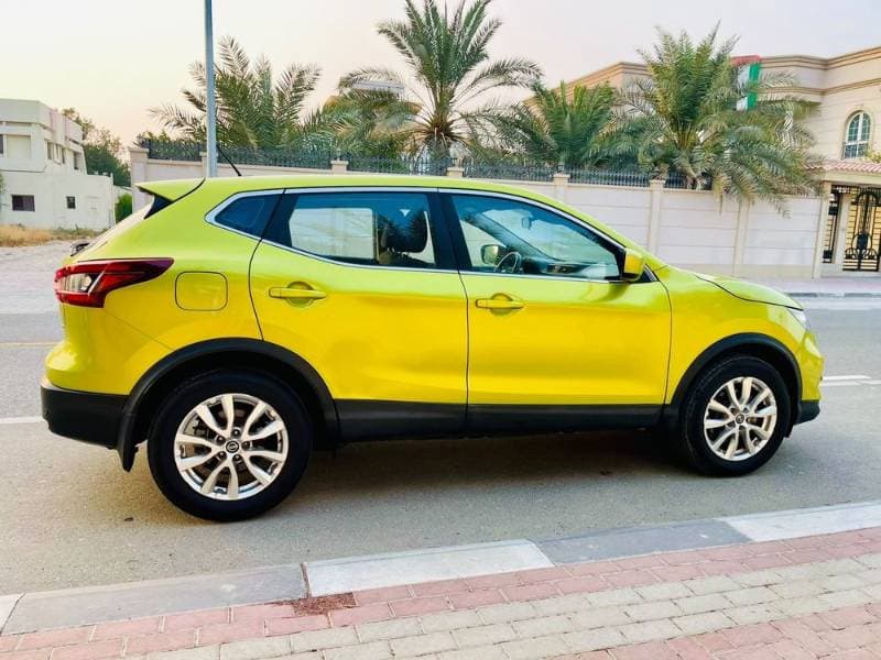 2020 Nissan Rogue thumbnail 2