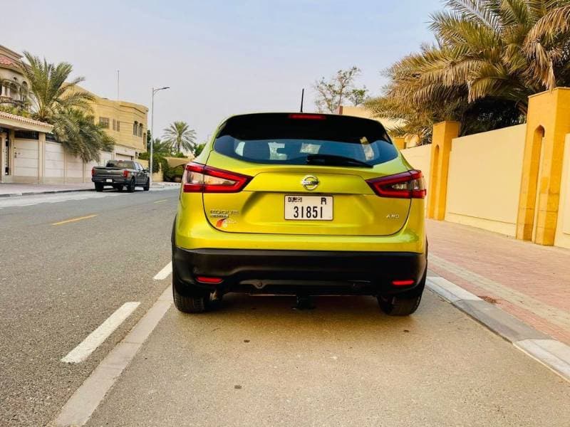 2020 Nissan Rogue thumbnail 4