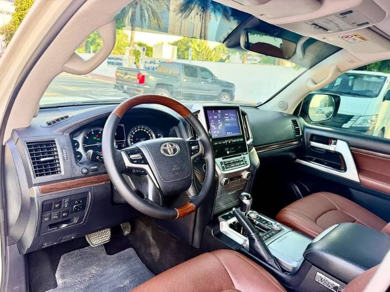 2021 Toyota Land Cruiser