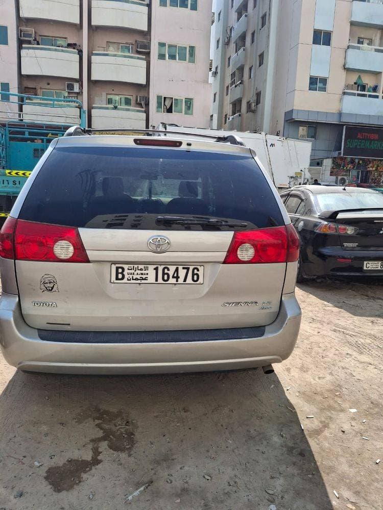 2006 Toyota Sienna thumbnail 2