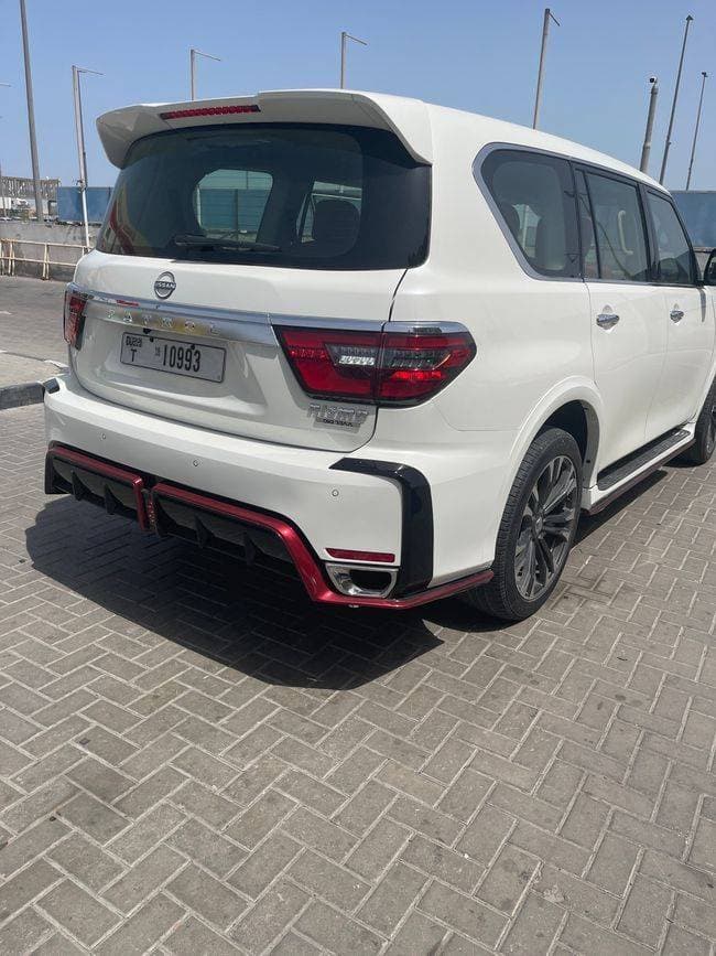 2019 Nissan Patrol thumbnail 3