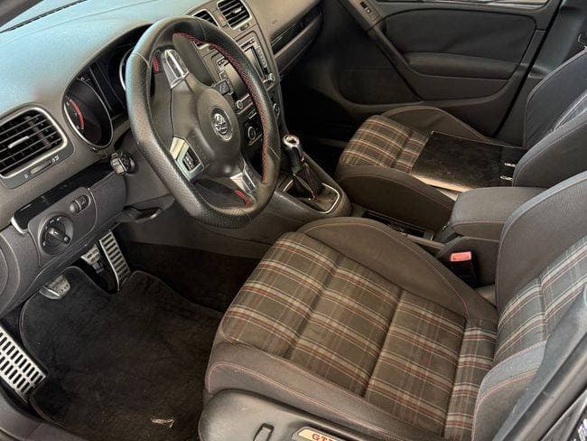 2012 Volkswagen Golf thumbnail 3