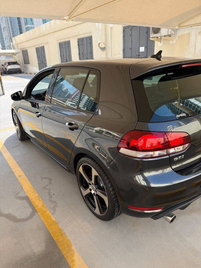 2012 Volkswagen Golf thumbnail 2