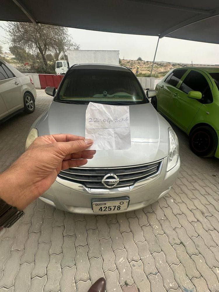 2011 Nissan Altima thumbnail 4