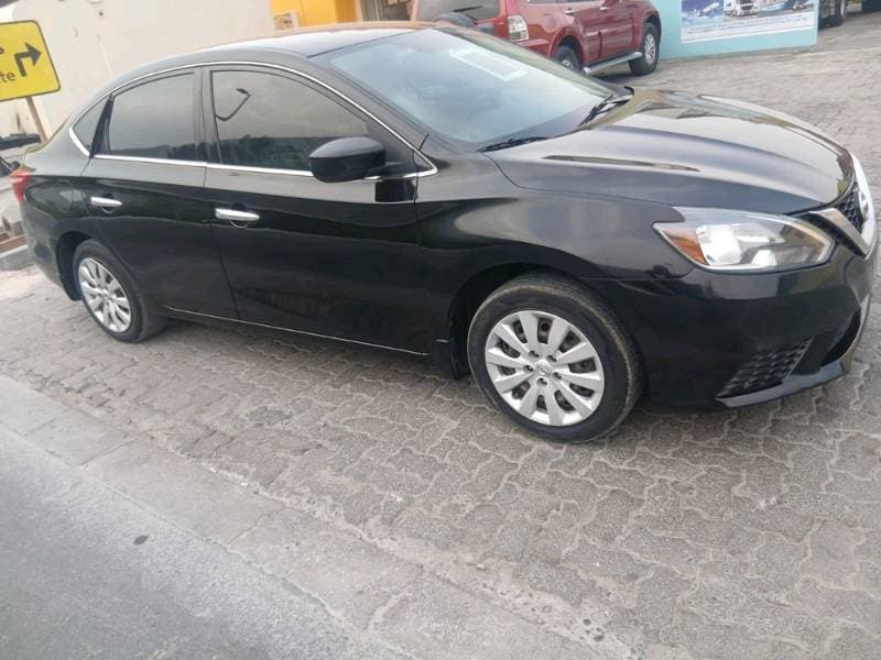 2019 Nissan Sentra thumbnail 2