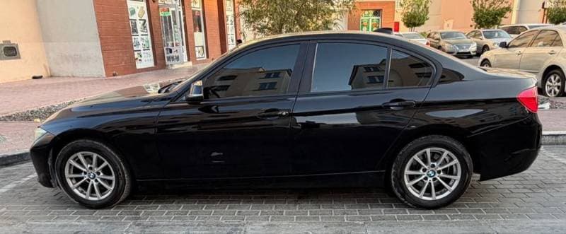 2014 BMW 3 Series Sedan thumbnail 4