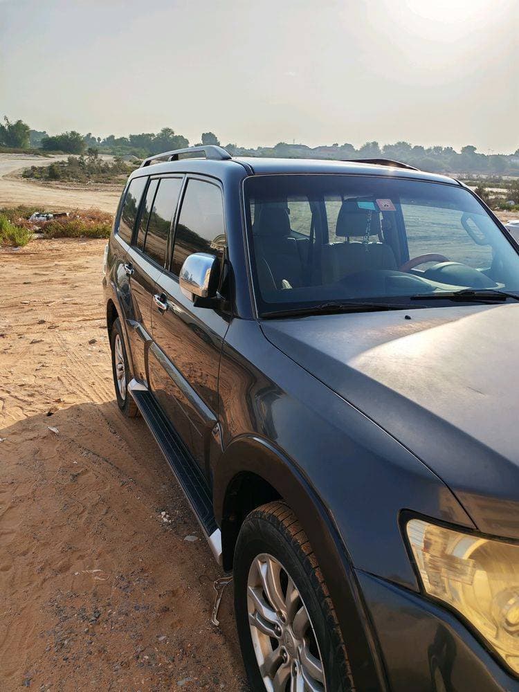 2014 Mitsubishi 4th Generation Pajero thumbnail 5