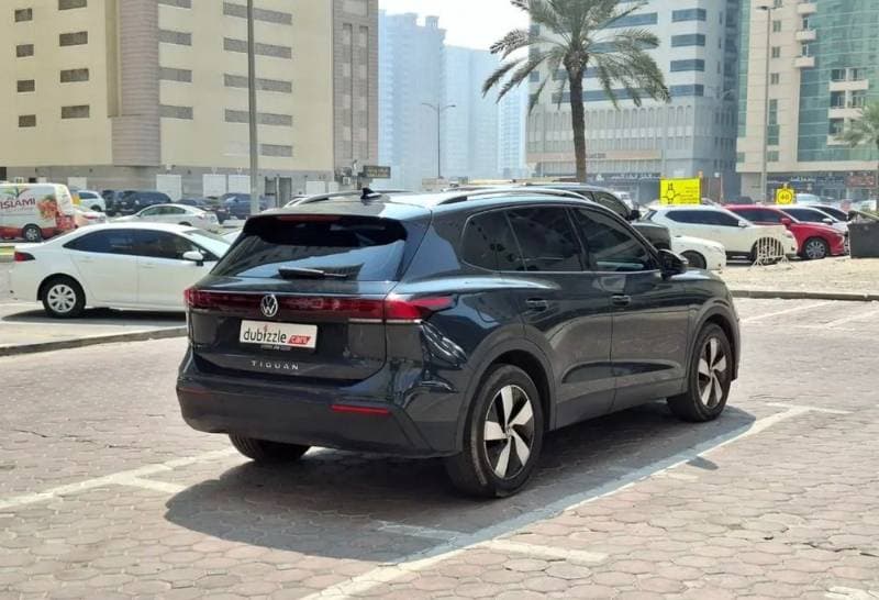 2026 Volkswagen Tiguan thumbnail 4