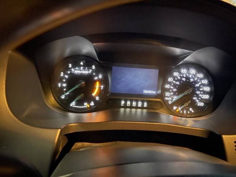 2016 Ford Explorer thumbnail 4
