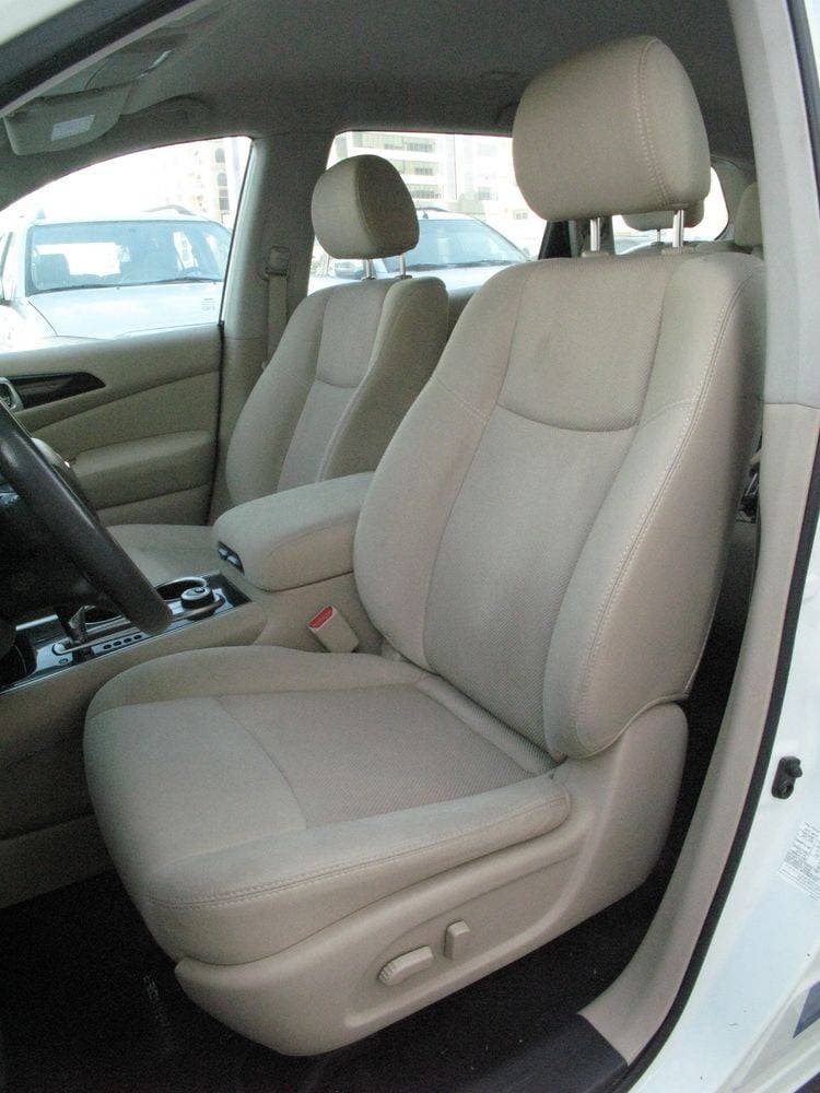 2020 Nissan Pathfinder thumbnail 5
