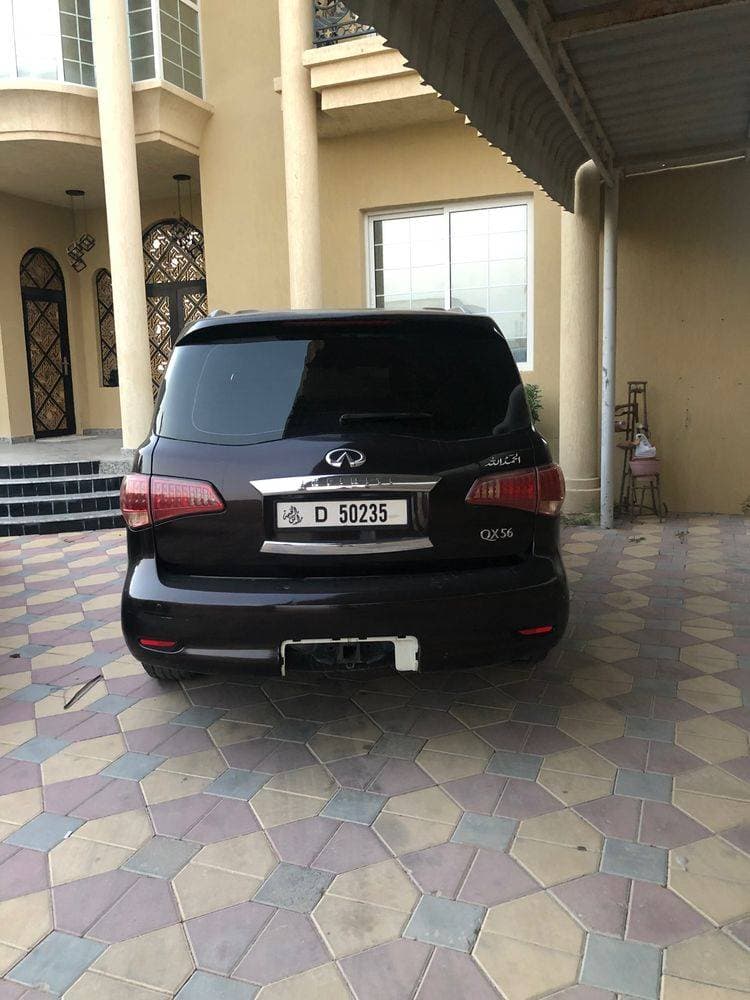 2010 Infiniti QX56 thumbnail 2