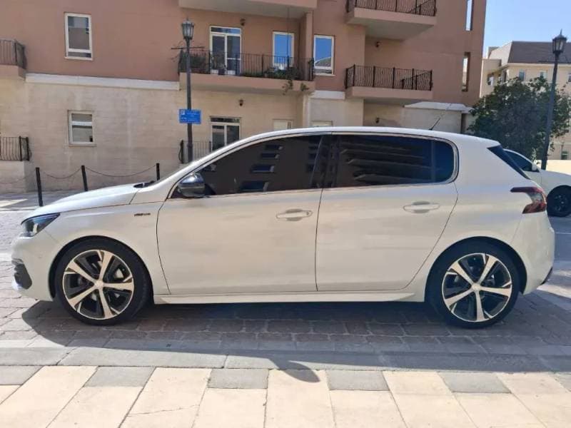 2019 Peugeot 308 thumbnail 4