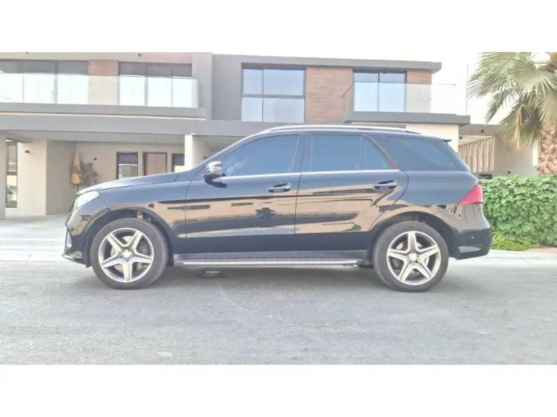 2017 Mercedes-Benz GLE-Class thumbnail 4