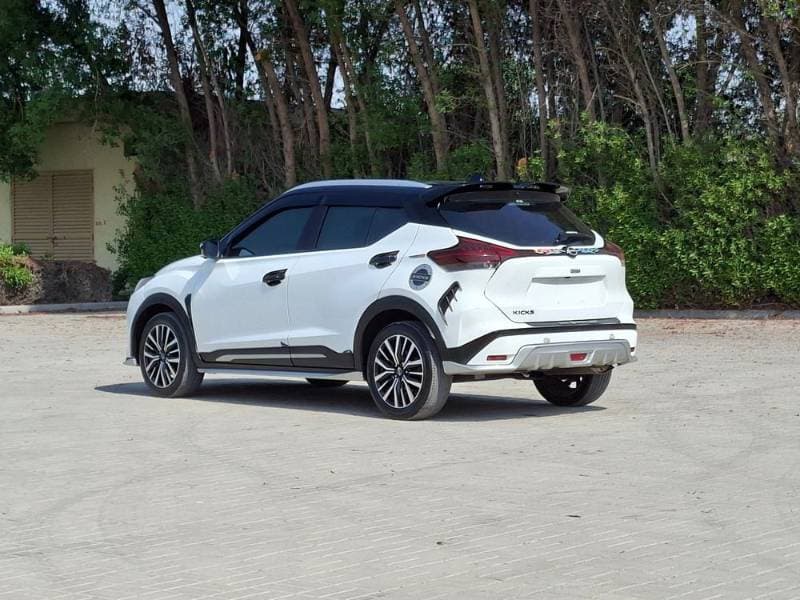 2023 Nissan Kicks thumbnail 5