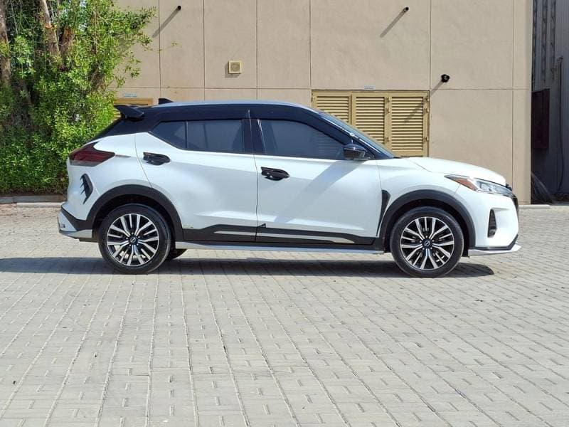 2023 Nissan Kicks thumbnail 8