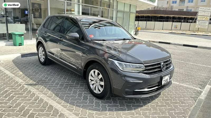 2021 Volkswagen Tiguan thumbnail 3