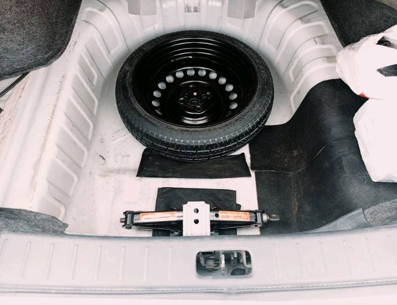 2016 Nissan Versa thumbnail 5