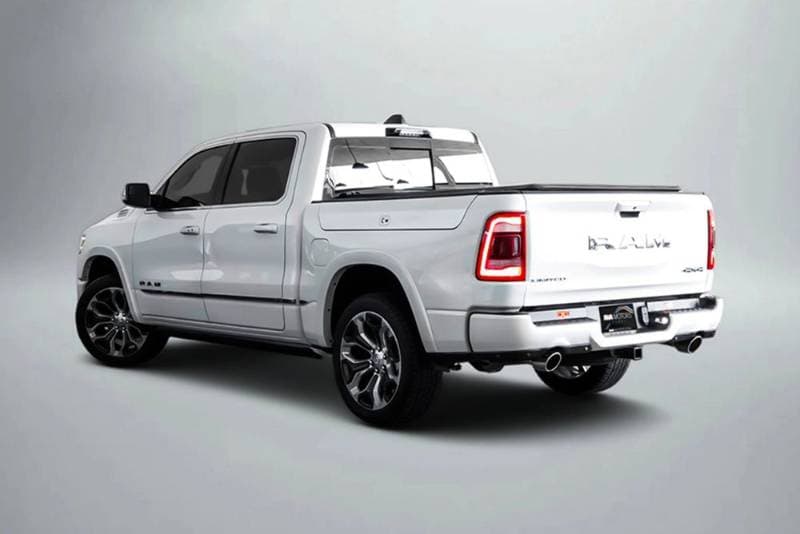 2023 RAM 1500 thumbnail 2