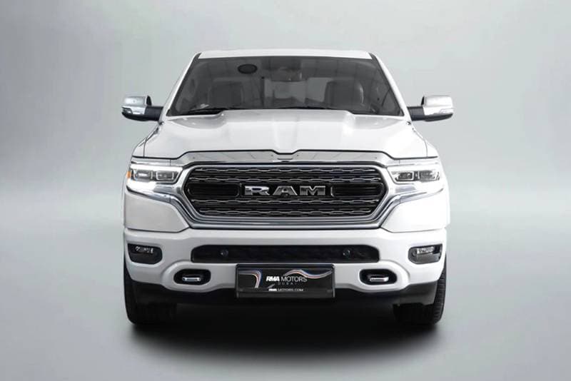 2023 RAM 1500 thumbnail 3