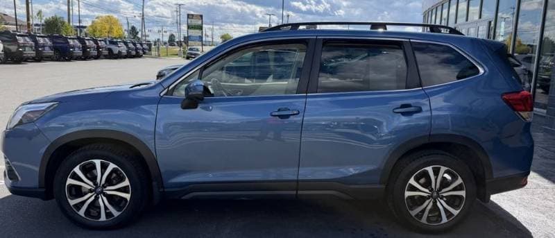 2023 Subaru Forester thumbnail 2