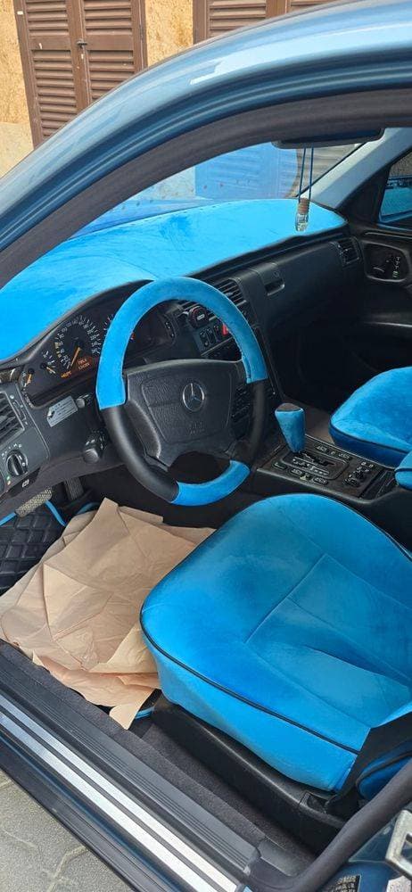 1999 Mercedes-Benz E-Class thumbnail 4