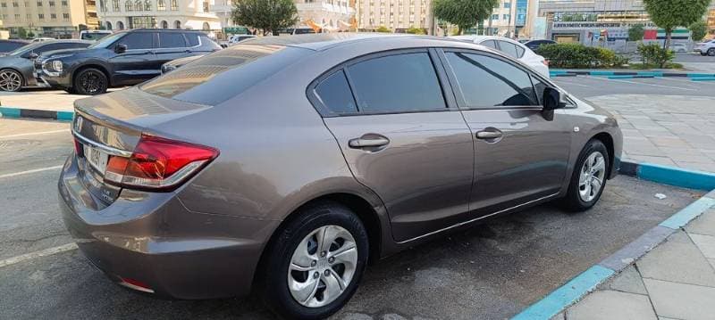 2015 Honda Civic thumbnail 2