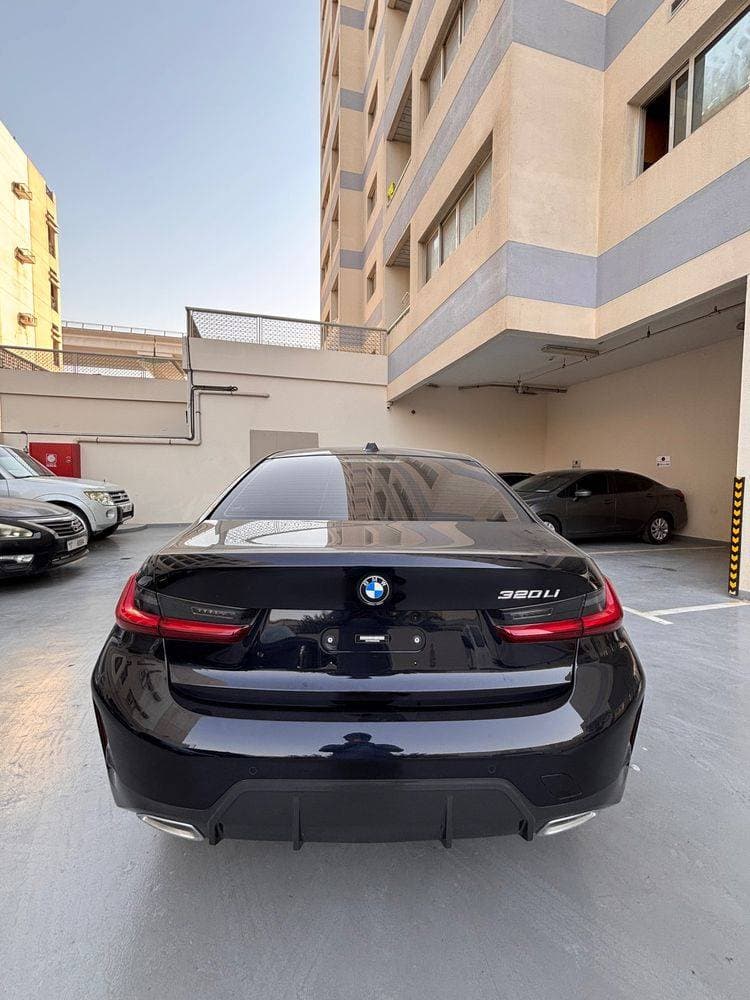 2023 BMW 3 Series Sedan thumbnail 5