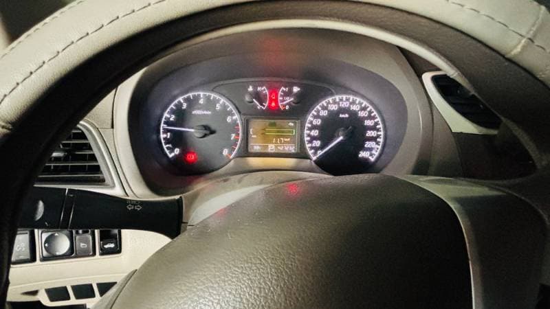2014 Nissan Sentra thumbnail 5