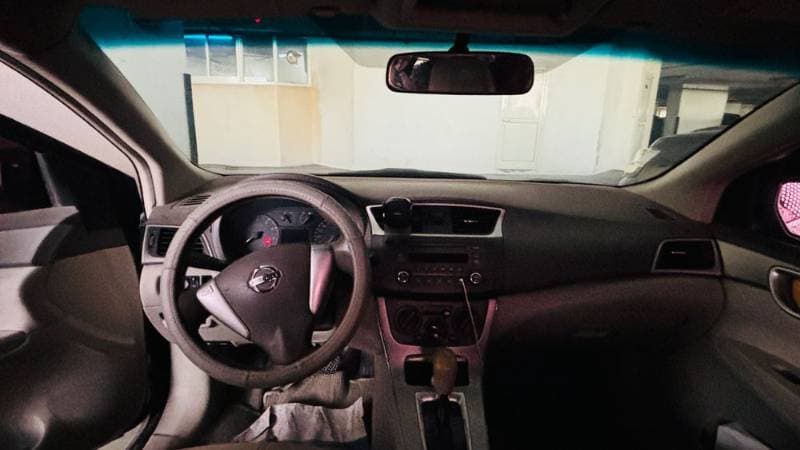 2014 Nissan Sentra thumbnail 4