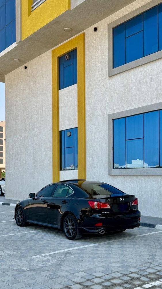 2013 Lexus IS 300 thumbnail 2
