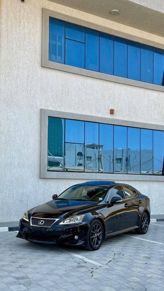 2013 Lexus IS 300 thumbnail 3