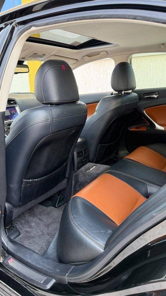 2013 Lexus IS 300 thumbnail 5