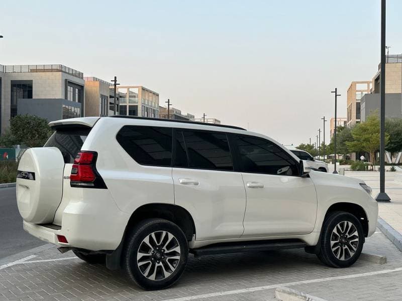 2022 Toyota Land Cruiser Prado