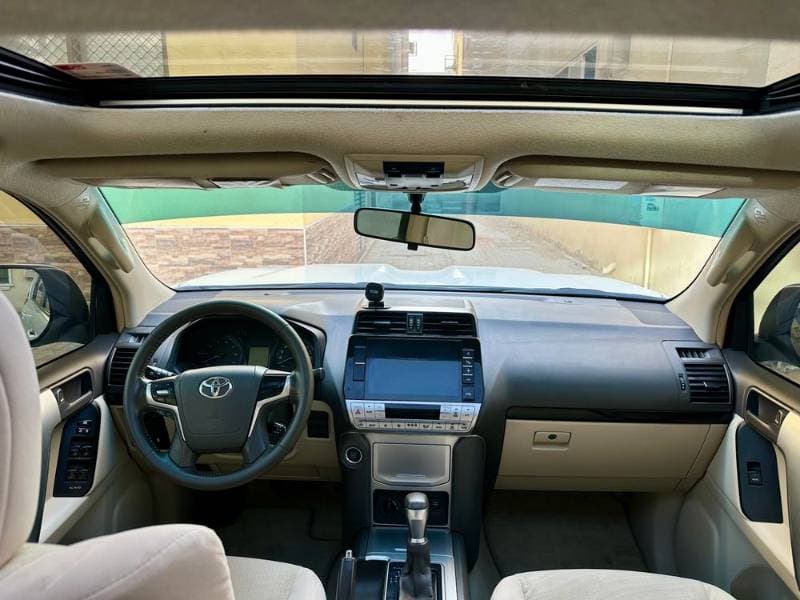 2022 Toyota Land Cruiser Prado thumbnail 2