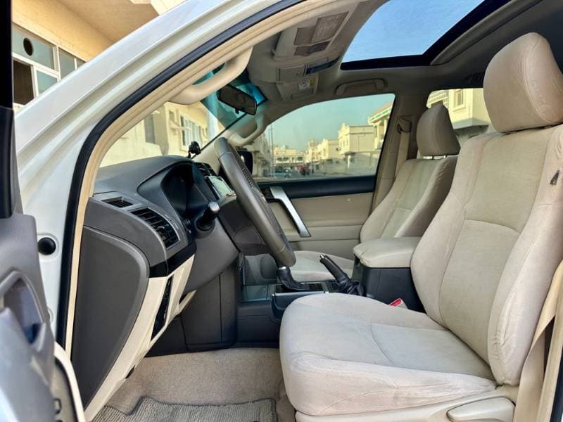 2022 Toyota Land Cruiser Prado thumbnail 4