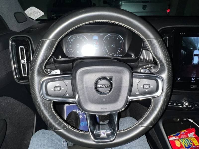 2019 Volvo XC40 thumbnail 3