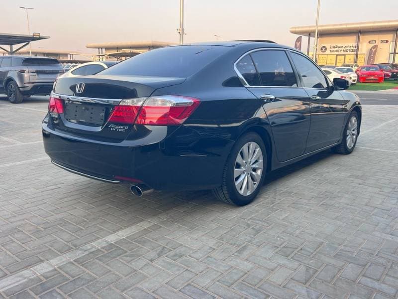 2015 Honda Accord thumbnail 6