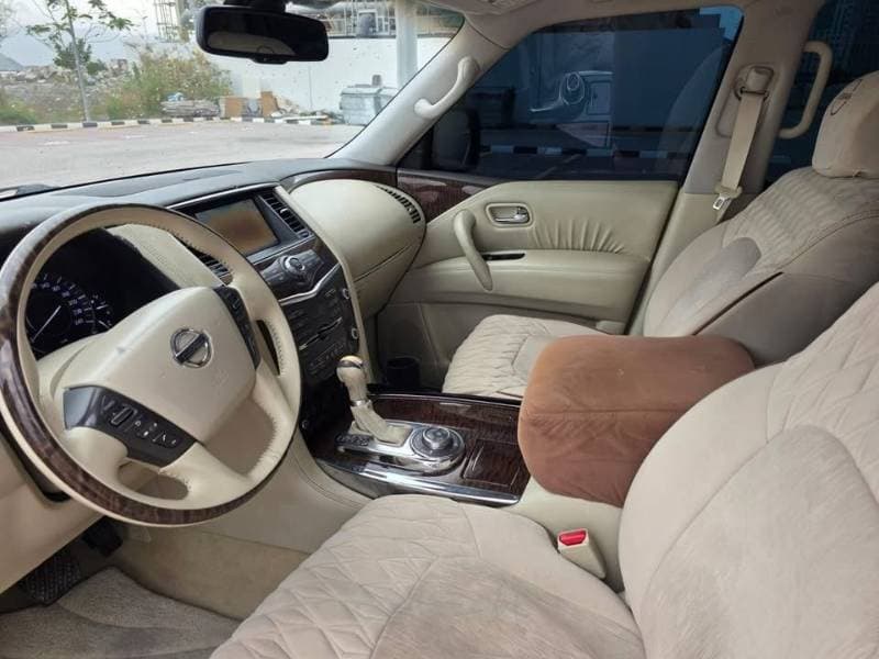 2012 Nissan Patrol thumbnail 7