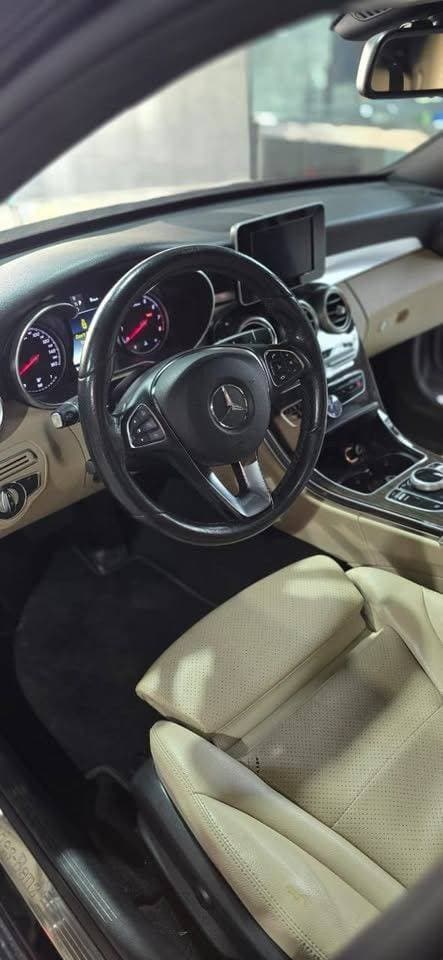 2018 Mercedes-Benz C-Class thumbnail 4