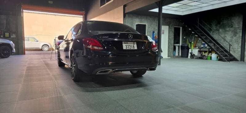 2018 Mercedes-Benz C-Class thumbnail 3