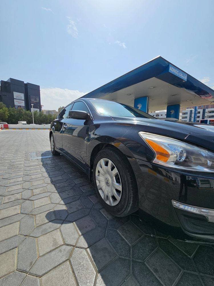 2015 Nissan Altima thumbnail 5