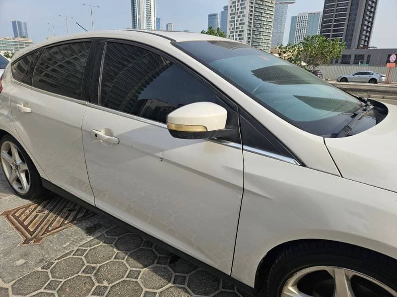 2013 Ford Focus thumbnail 2