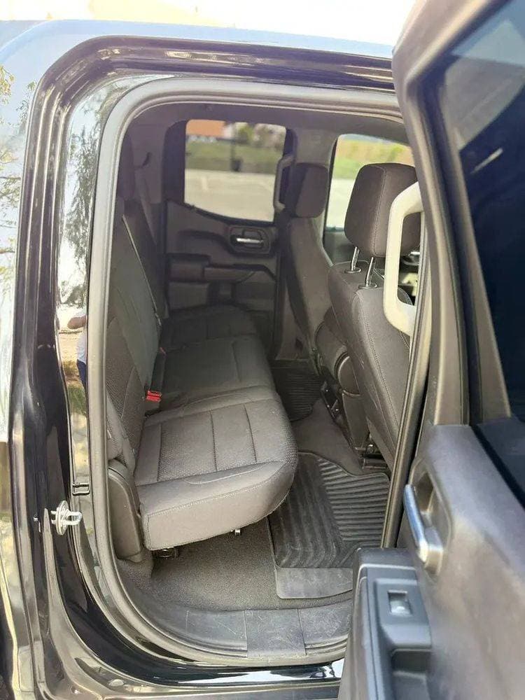 2023 GMC Sierra thumbnail 5