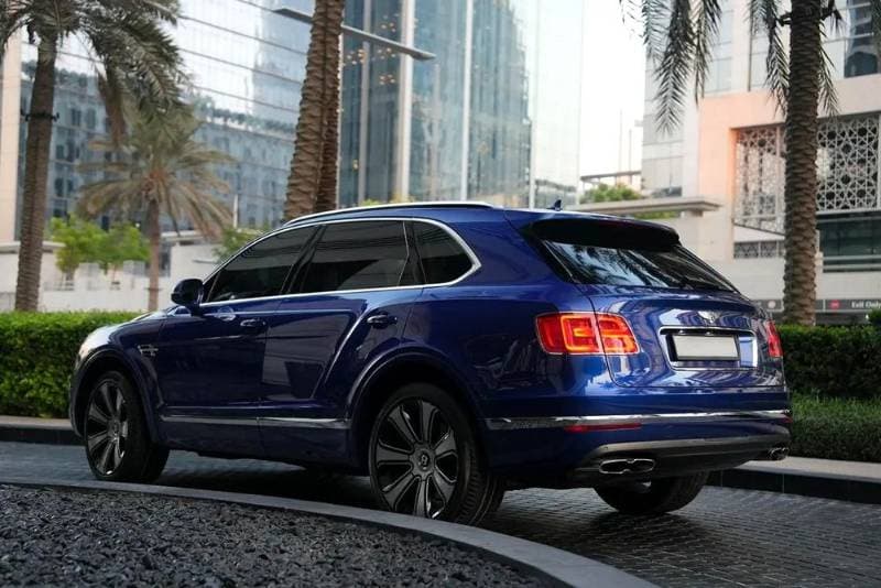 2019 Bentley Bentayga thumbnail 2