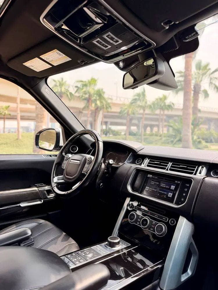 2016 Land Rover Range Rover thumbnail 2