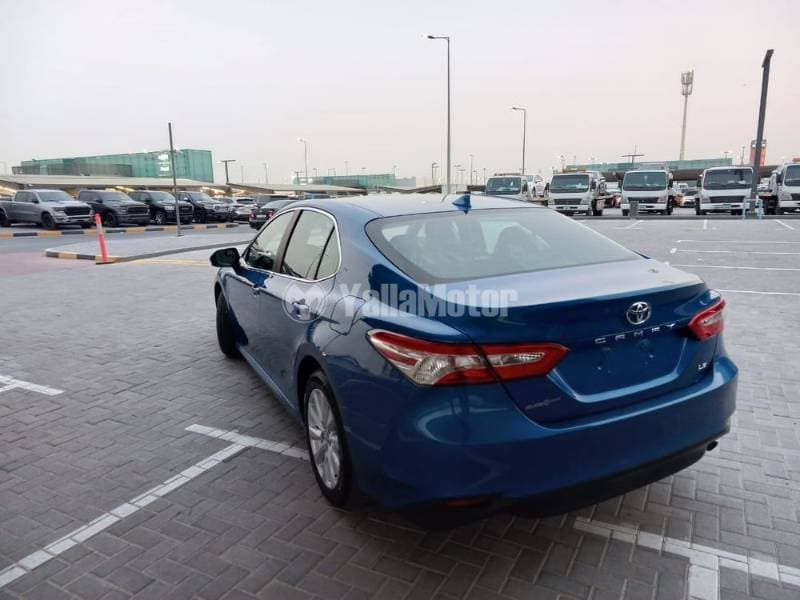 2019 Toyota Camry thumbnail 2